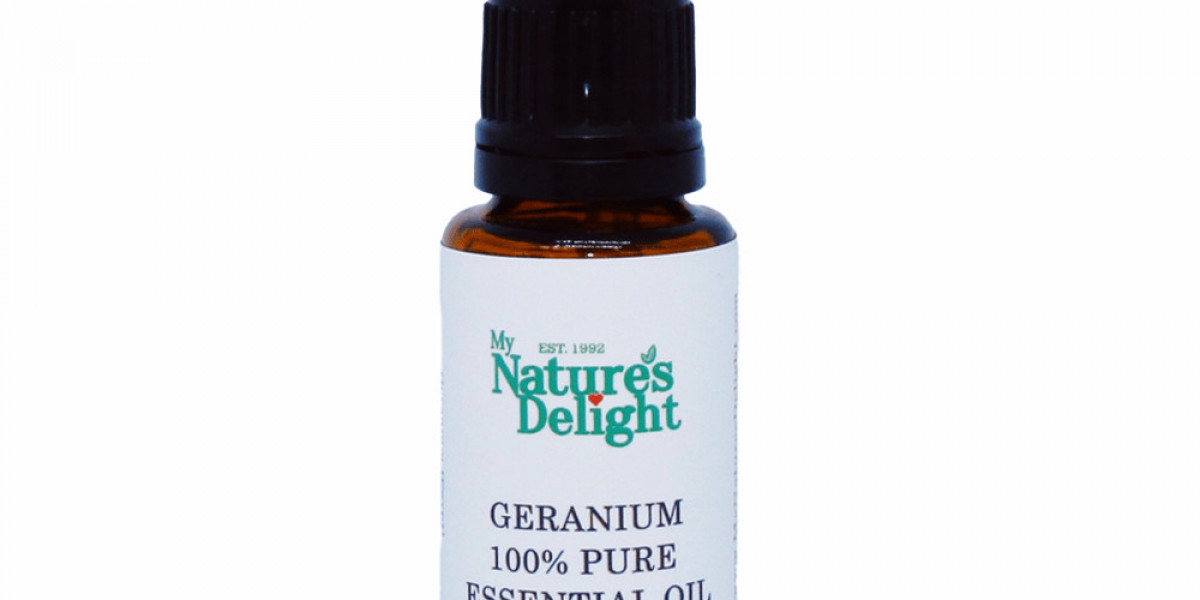 Unlocking the Benefits of Geranium Essential Oil – 15 ml