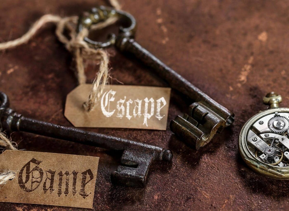 How Escape Rooms Create the Ultimate Horror Experience for Thrill Seekers | by Amazingescape | Sep, 2024 | Medium