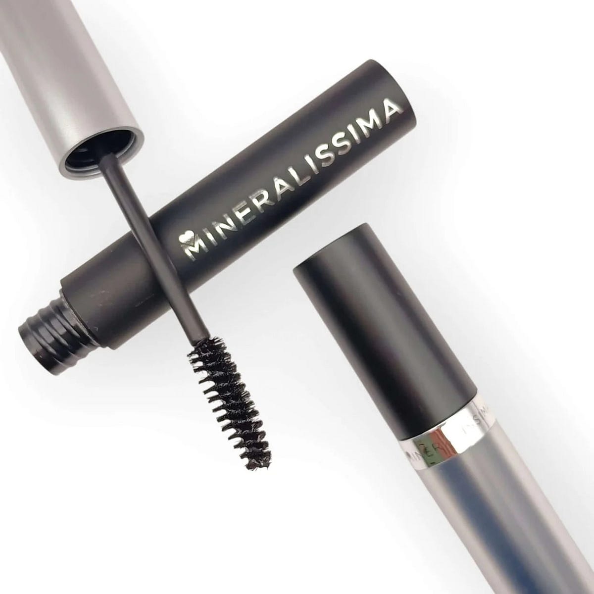 Do Vegan Mascaras Exist. Every beauty lover wishes to have long… | by Mineralissima Mineral Makeup | Oct, 2025 | Medium