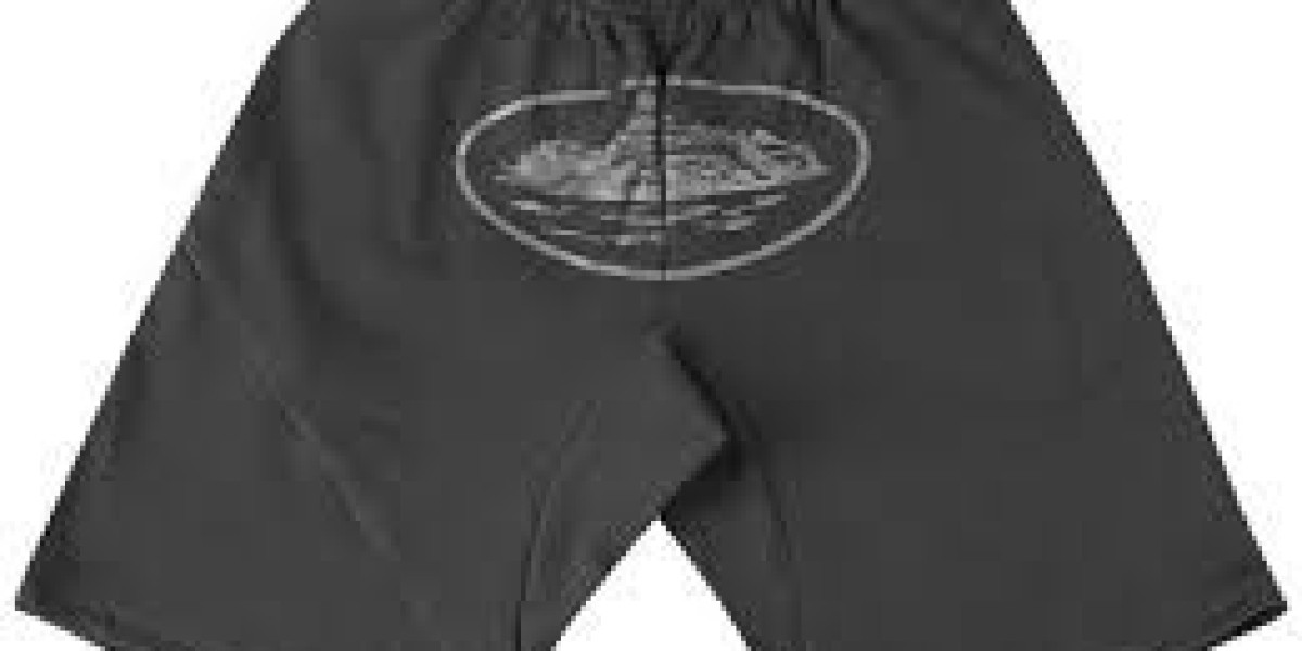 Corteiz Shorts – Lightweight & Perfect for Summer