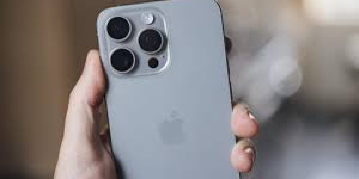 Apple iPhone 15 Pro Max: The Ultimate Smartphone Experience for UAE Users