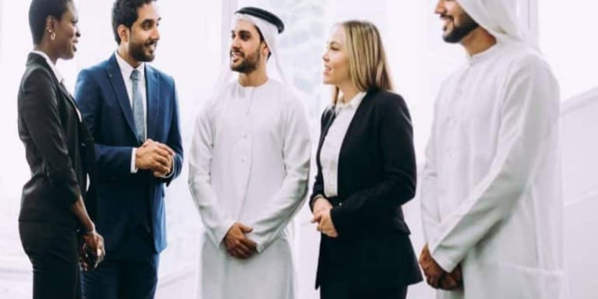 Expert Legal Minds: Best Criminal Lawyers in Dubai at Work