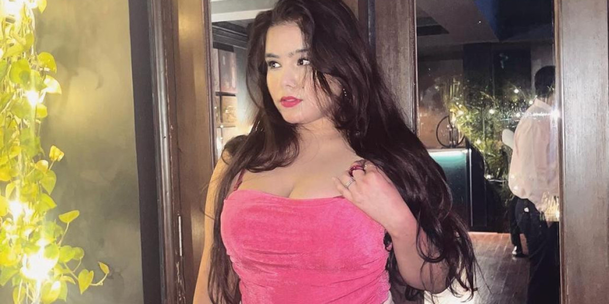 Why Tourists Prefer Call Girls in Al Barsha for City Exploration