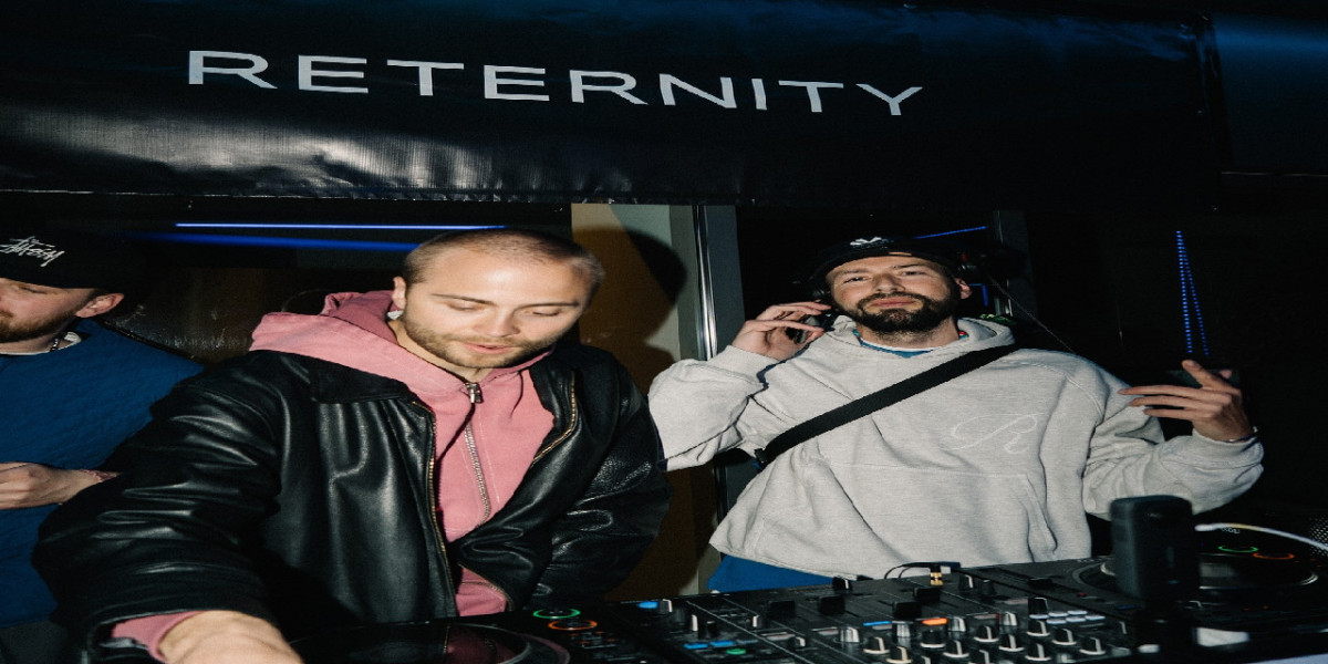 Reternity Clothing: The German Label Redefining Modern Elegance