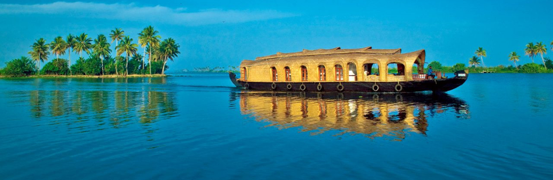 Ultimate India Holidays Cover Image