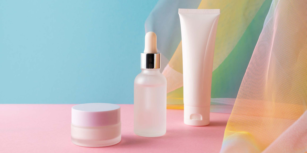 Tend Skin Solution: Who Should Use It and Why