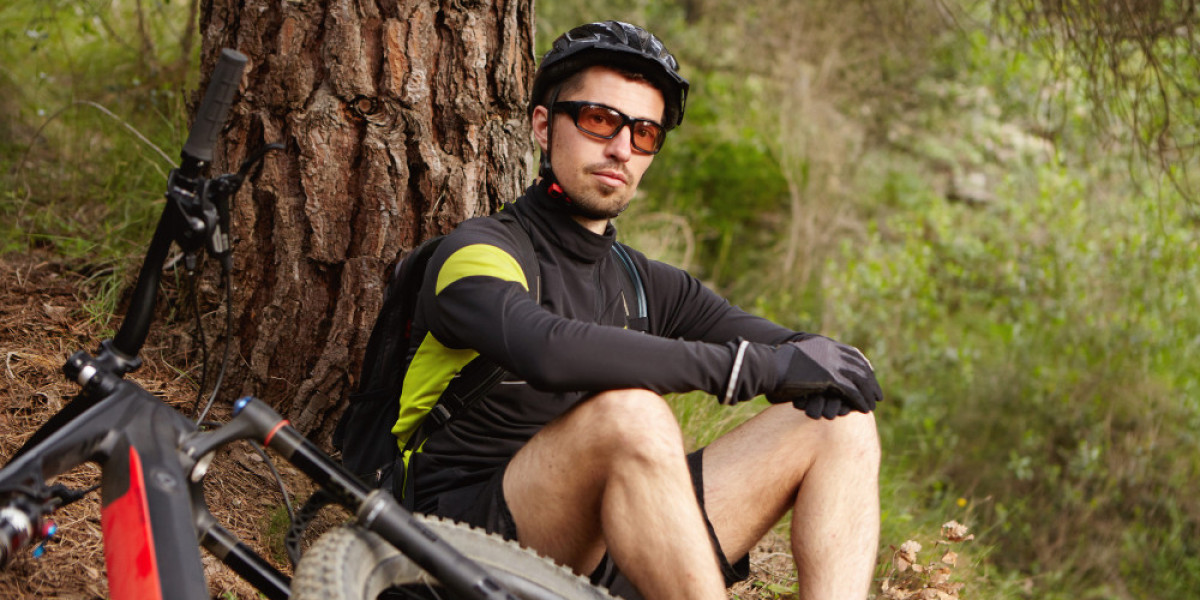 Cycling Underwear for Men That Reduces Soreness and Chafing