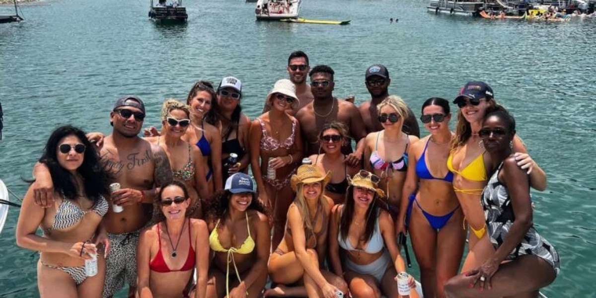 Luxury Lake Travis Party Boat Rentals for Parties, Events & Lake Fun