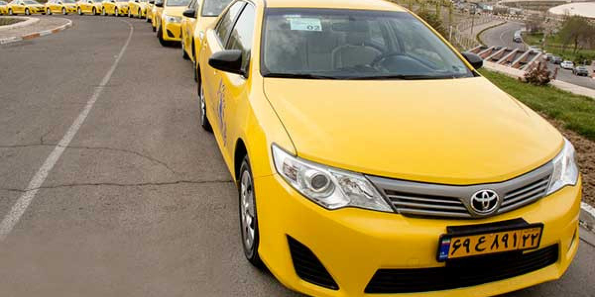 How to Book a Trusted Taxi for Umrah Easily