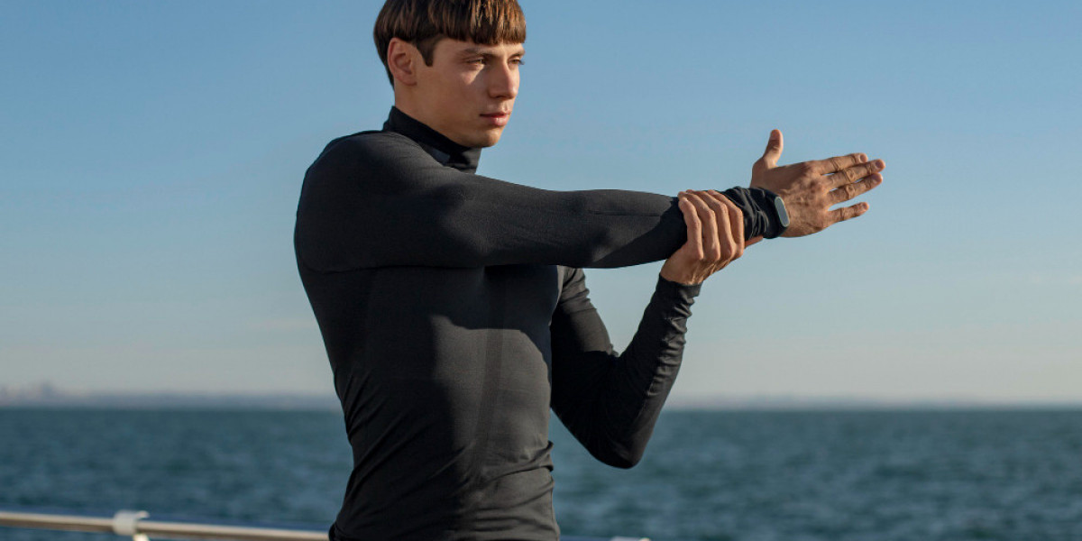 Rashguard That Solves Sunburn, Irritation & Swimwear Issues