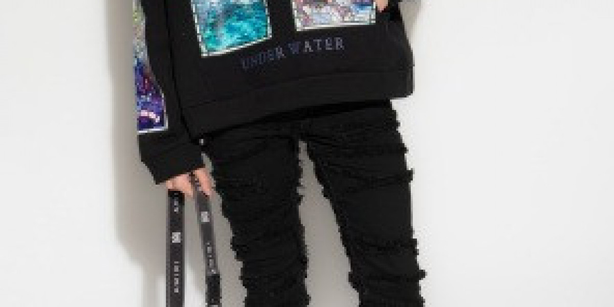 Who Decides Warr Hoodie material weight and softness