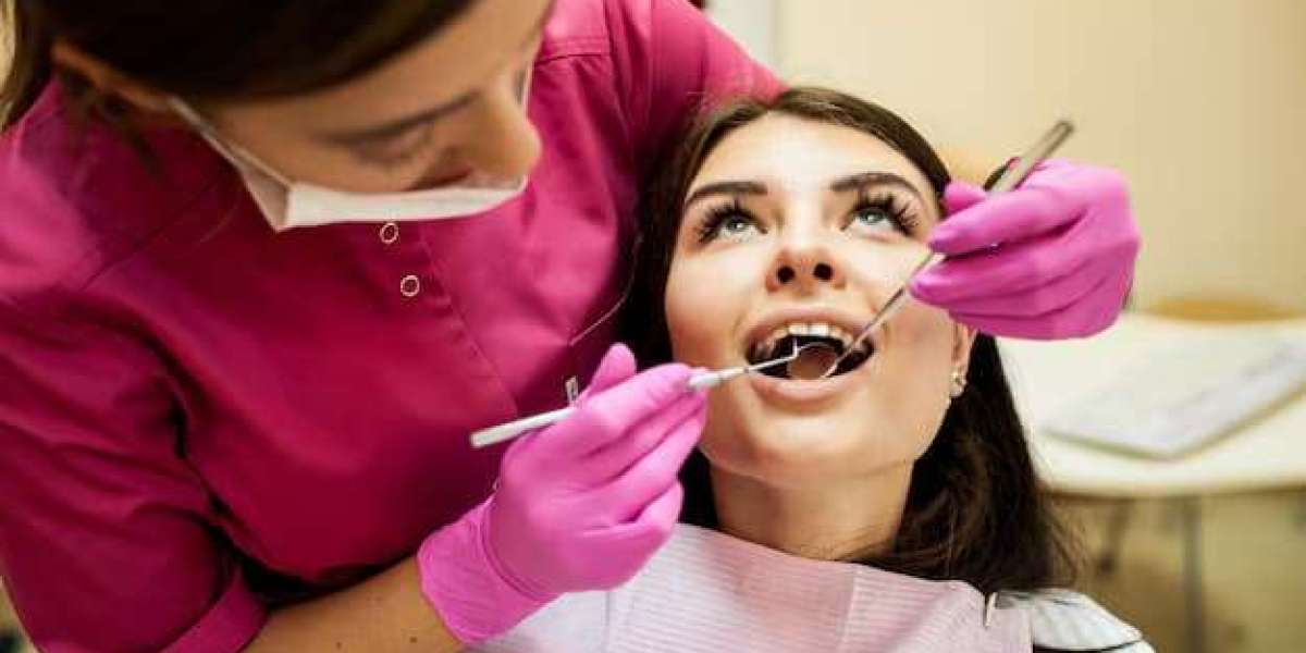 Want a Smile That Feels Natural? A Cosmetic Dentist Balances Appearance and Function
