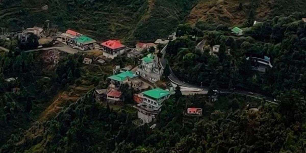 Experience Mall Road Comfort with hotelhoneymoonin Mussoorie
