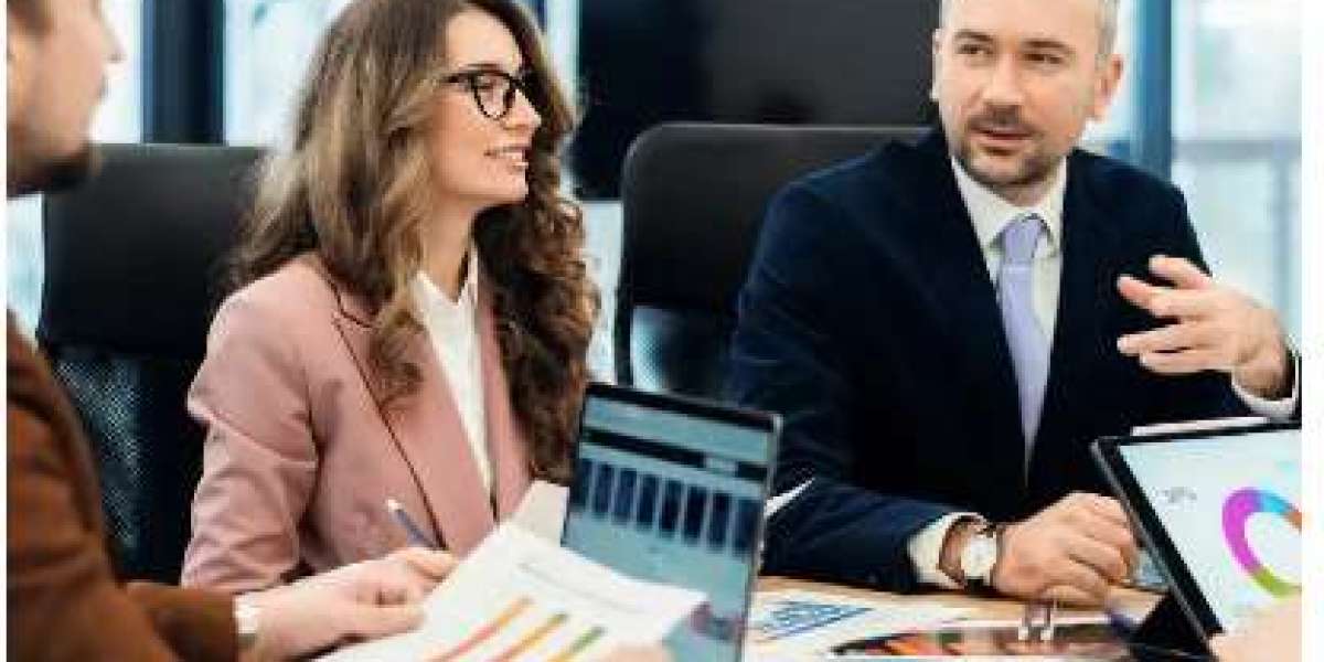 Årsoppgjør og Skattehåndtering – Kontroll, Etterlevelse og Vekst