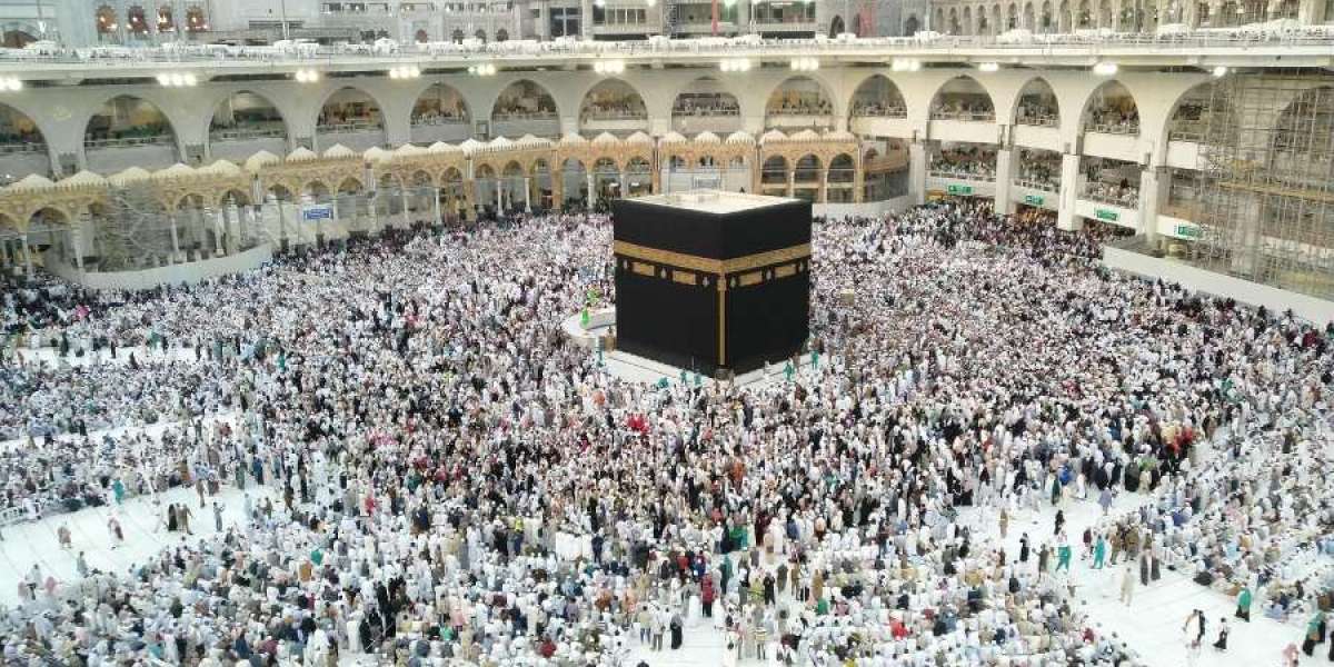 Which Easter Umrah Packages Offer the Best Value This Year?