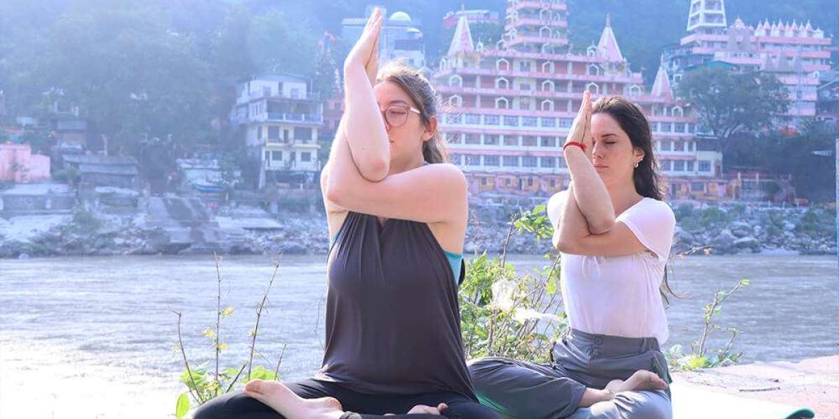 Detox Retreat in Rishikesh: Revitalize with Yoga and Ayurveda
