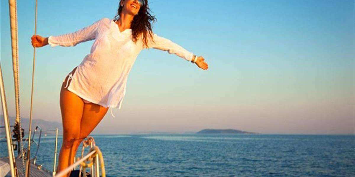 Barcelona Sailing Tours for Relaxing Coastal Views and Memorable Sea Experiences