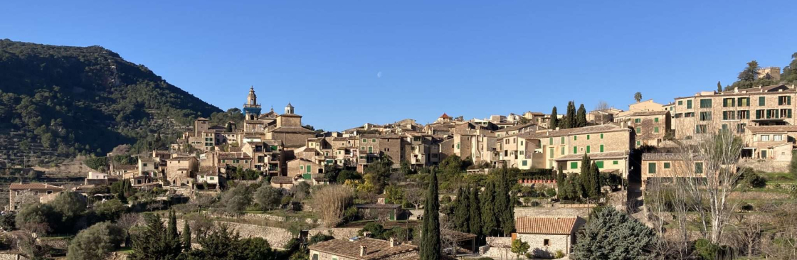 Yolo Tours Cover Image