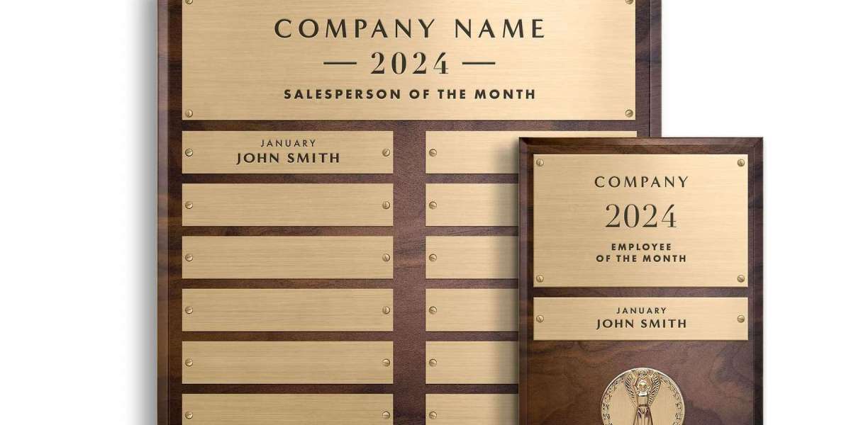 Employee of the Month Plaque Ideas That Boost Workplace Motivation