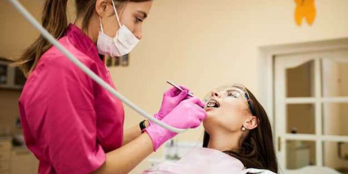 Tips for Maintaining Results from a Cosmetic Dentist