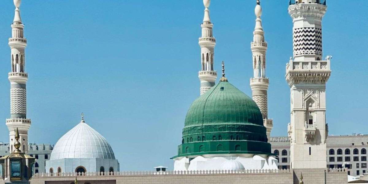 Planning Your Sacred Journey: Umrah Packages from Florida