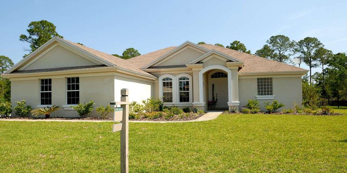 Flat Roof Maintenance Tips for Commercial Buildings Now