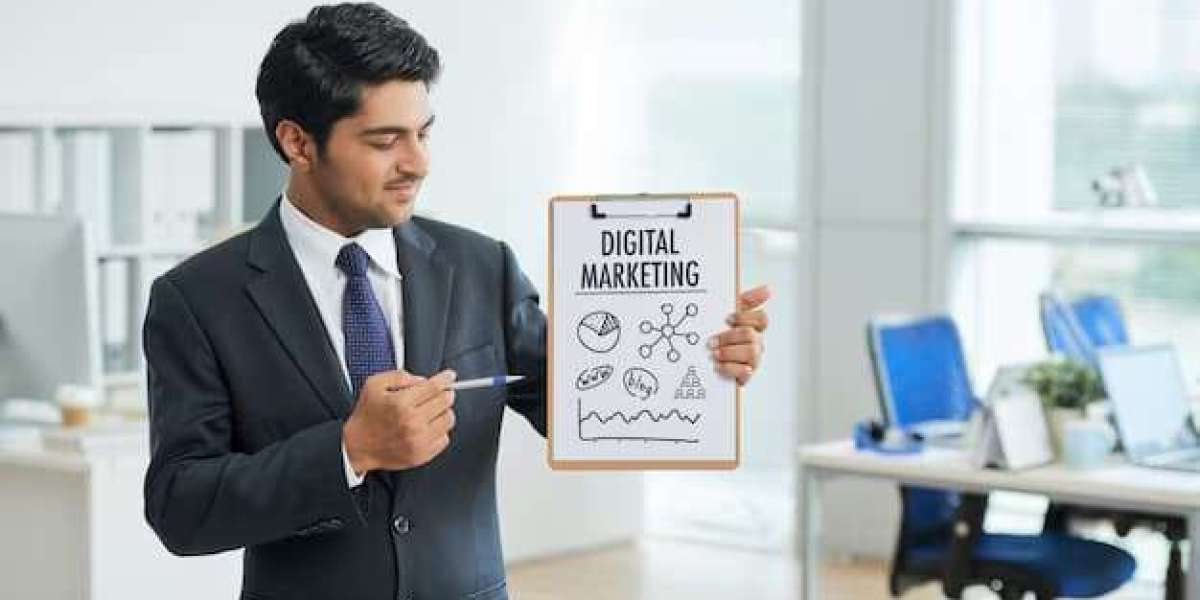 How a Digital Marketing Expert Can Boost Your Brand Presence Online