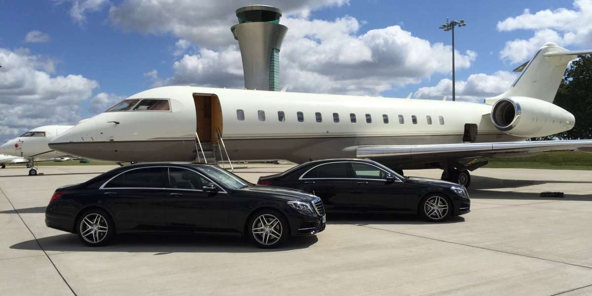 Why Choose Limo Service in Chicago for Luxury and Stress-Free Travel?