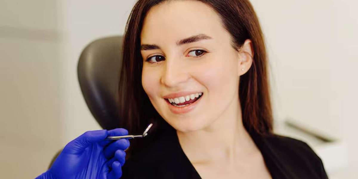 Why Cosmetic Tooth Bonding Near Me Is Growing in Popularity